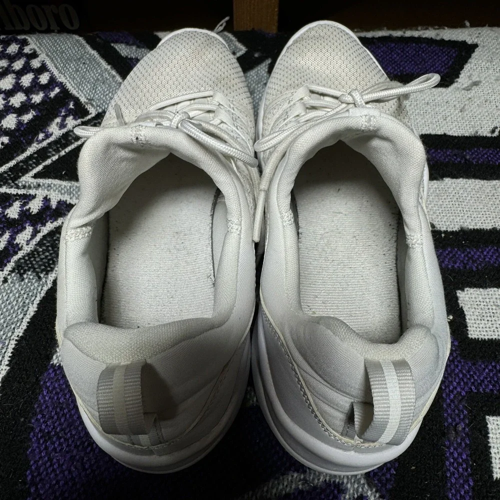 Size 6y - Jordan Deca Fly‎ GG Boys White Shoes
